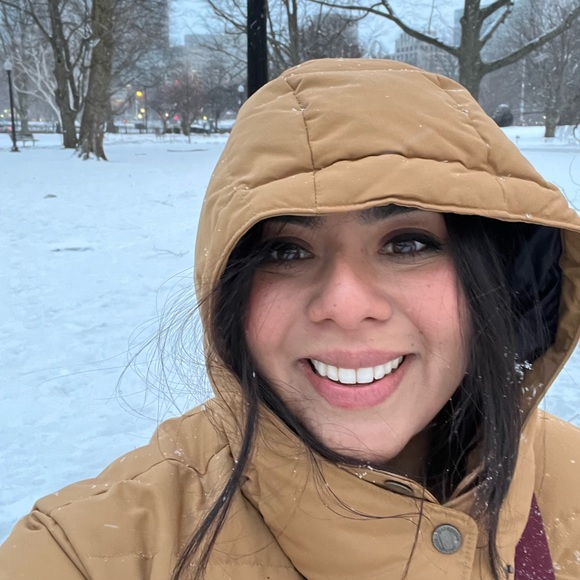 Meet your Posher, Rasha - Picture 2 of 3